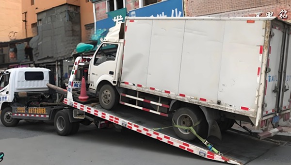 救援車運輸.jpg