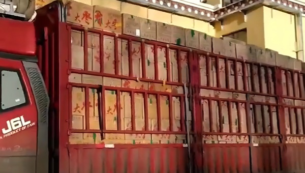 紙箱運(yùn)輸